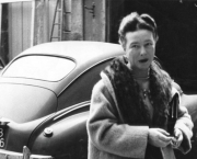 Frases Feministas de Simone Beauvoir (25)